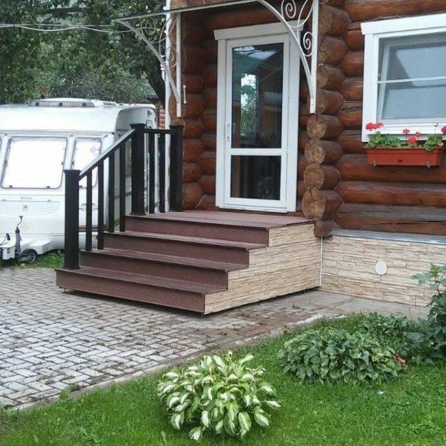 Подступенок универсальный для ступеней DECKRON, DARVOLEX, ECODECK, 147*13*4000 мм, коричневый Подступенок универсальный для ступеней DECKRON, DARVOLEX, ECODECK, 147*13*4000 мм, коричневый