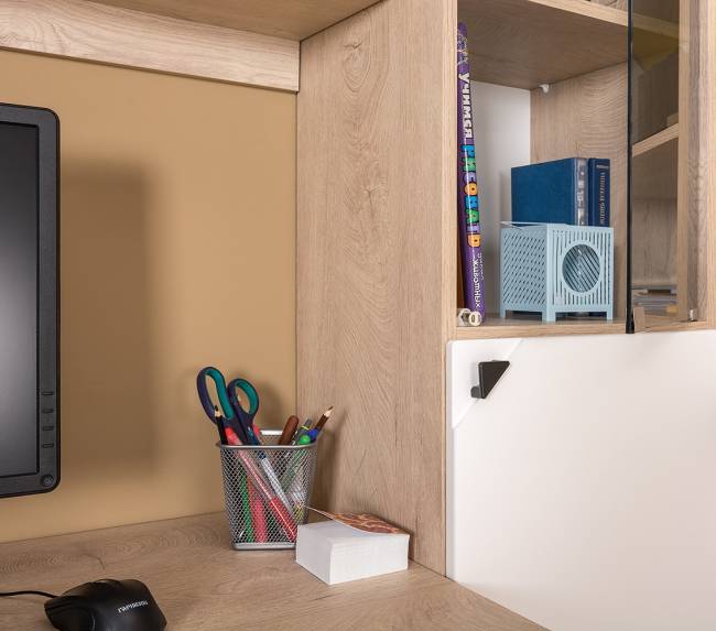 Компьютерный стол с полкой и стеллажом со стеклом Бостон цвет дуб эндгрейн элегантный/фасады МДФ милк рикамо софт Компьютерный стол с полкой и стеллажом со стеклом Бостон цвет дуб эндгрейн элегантный/фасады МДФ милк рикамо софт