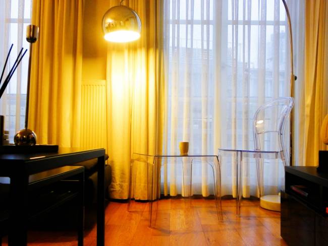 Столик прозрачный журнальный Queen прозрачный 510х510х430 мм