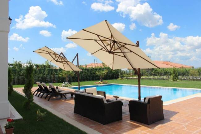 Зонт профессиональный 4х4 м Banana Plus бежевый 4000х4000 мм